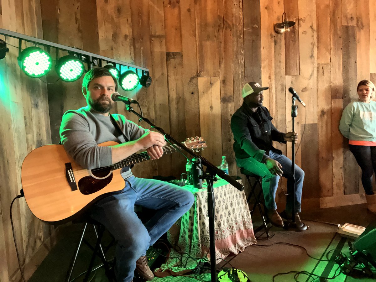 KODA live performance photo 5